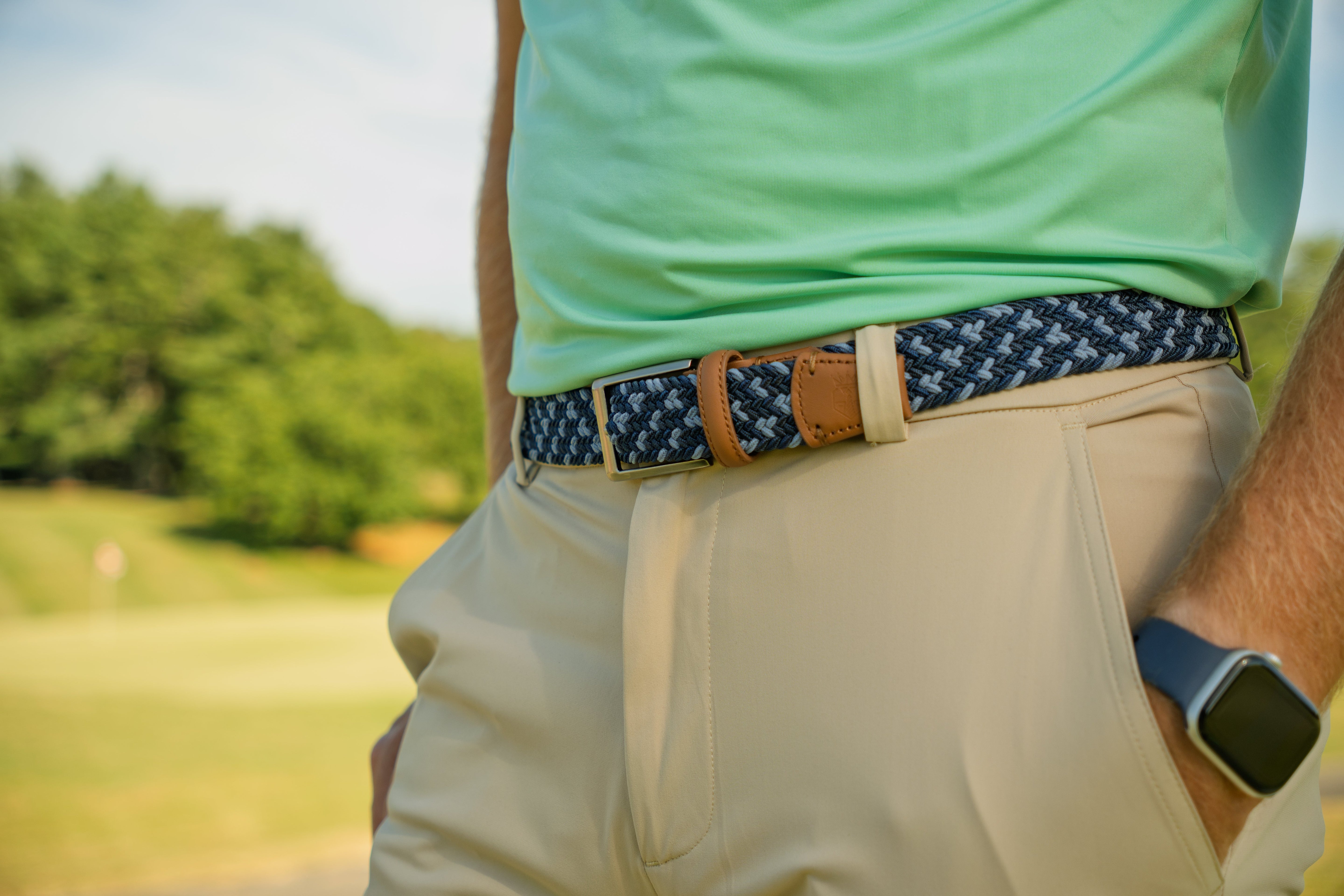 Your Guide to Holiday Deals on Performance Golf Apparel